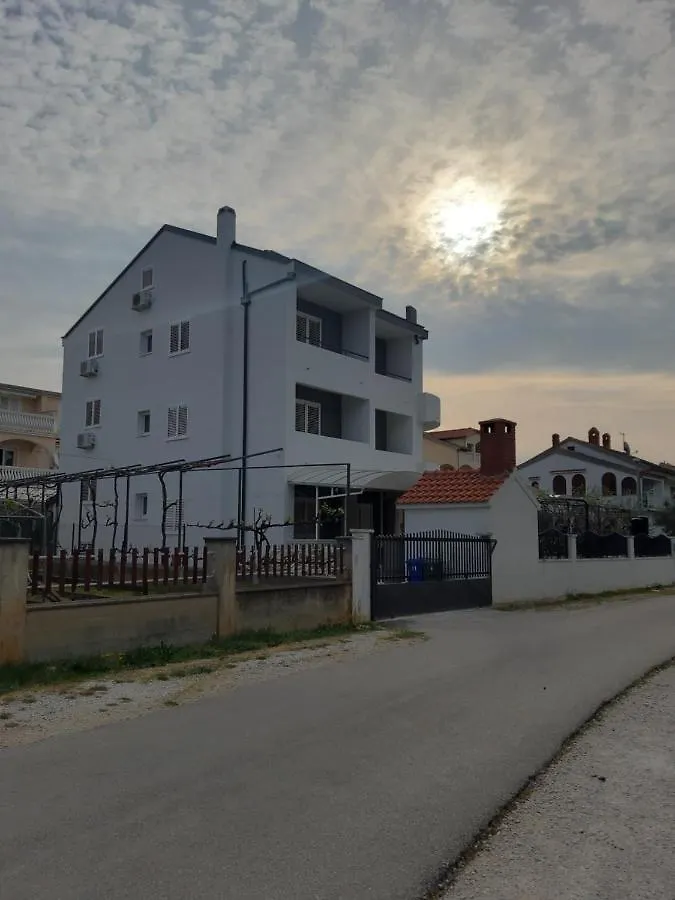 Apartments Villa Ivana  Biograd Na Moru