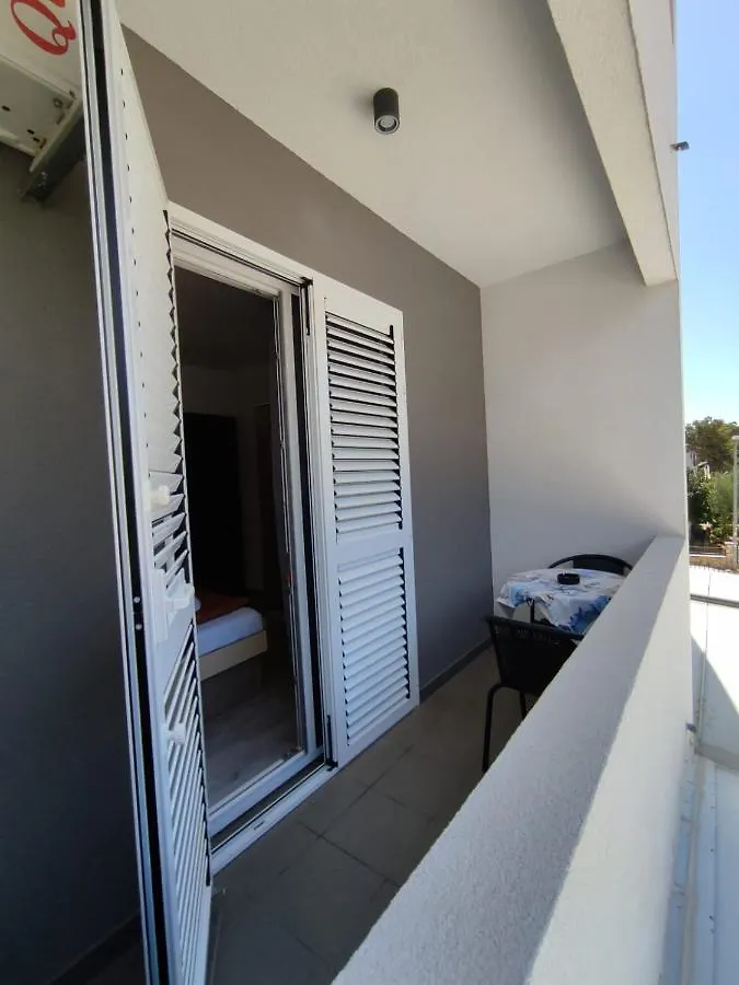 Apartments Villa Ivana 0*, Biograd Na Moru