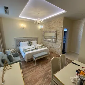 **** Hotel The Red Bricks Albania